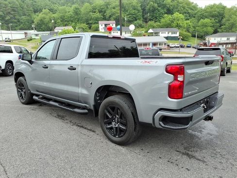 Used 2024 Chevrolet Silverado 1500 Custom AWD/4WD image 4