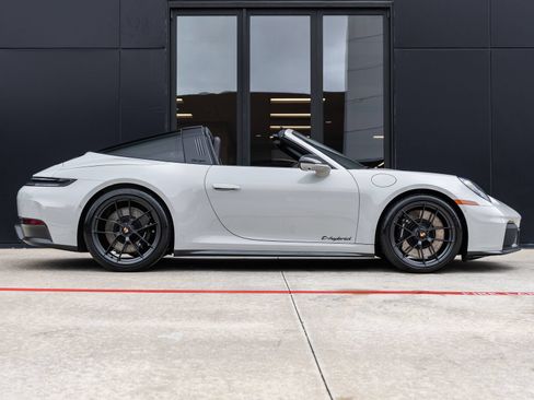 Used 2026 Porsche 911 Targa 4 GTS AWD/4WD image 12