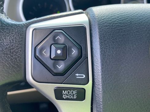 Used 2015 Toyota Sequoia Platinum RWD image 29