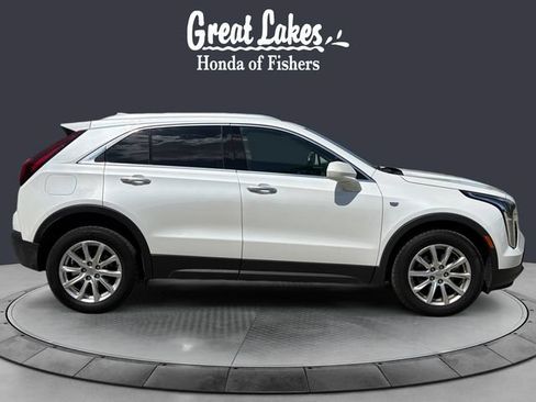 Used 2019 Cadillac XT4 Luxury w/ Cold Weather Package FWD image 6