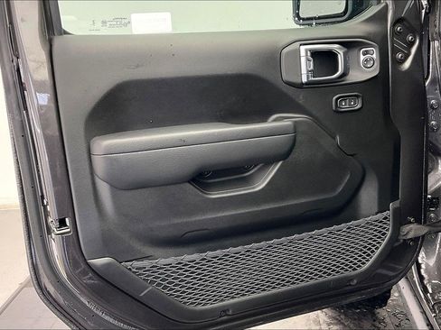 New 2026 Jeep Wrangler Rubicon image 12