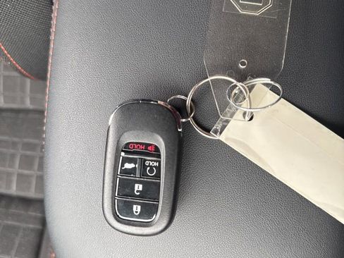 Certified 2023 Honda HR-V Sport image 32