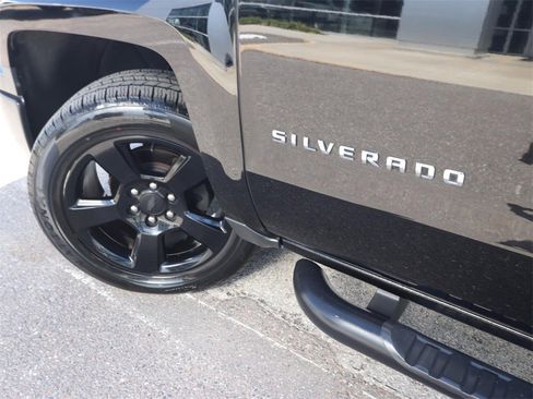 Used 2015 Chevrolet Silverado 1500 W/T image 3