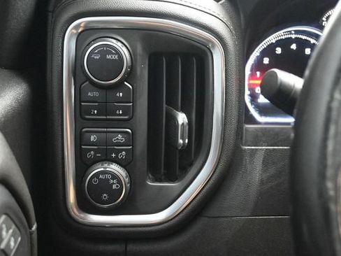 Used 2022 Chevrolet Silverado 1500 LT Trail Boss w/ Convenience Package II AWD/4WD image 11