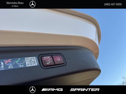 New 2026 Mercedes-Benz EQE 320 4MATIC SUV image 7