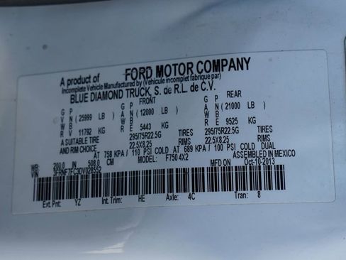 Used 2013 Ford F750 2WD Regular Cab Super Duty image 54