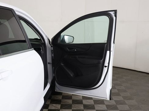 Used 2024 Chevrolet Equinox LT w/ LPO, Floor Liner Package image 18