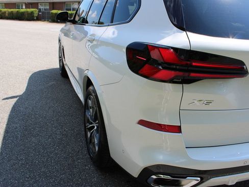 New 2026 BMW X5 xDrive50e w/ M Sport Package image 50