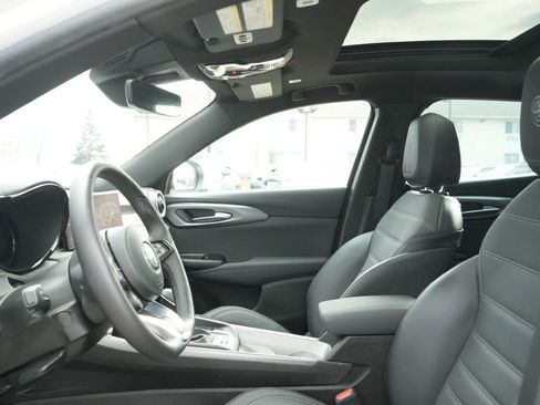 Used 2024 Alfa Romeo Tonale Ti w/ Active Assist Package image 27