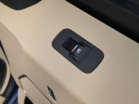 Used 2015 Ford F150 Lariat w/ Equipment Group 502A Luxury AWD/4WD image 47
