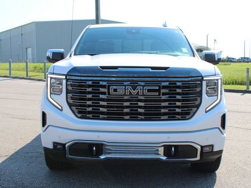 Used 2023 GMC Sierra 1500 Denali Ultimate AWD/4WD image 4