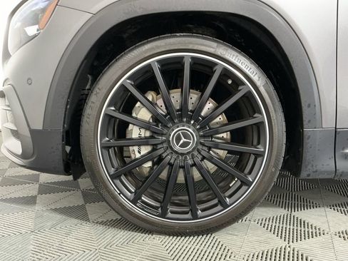 Used 2025 Mercedes-Benz GLB 35 AMG 4MATIC image 31