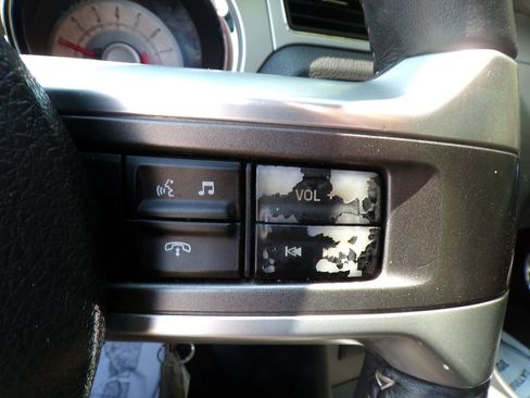 Used 2010 Ford Mustang GT RWD image 24