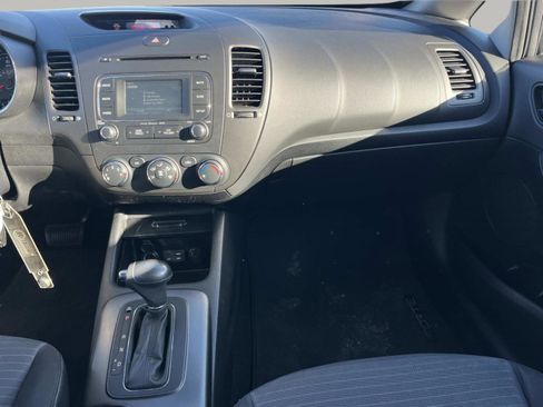 Used 2016 Kia Forte LX w/ LX Popular Plus Package image 13