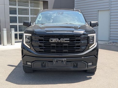 Used 2024 GMC Sierra 1500 Elevation w/ Preferred Package AWD/4WD image 2