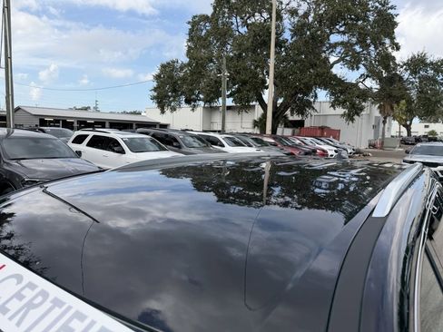 Used 2025 Buick Enclave Preferred w/ Power Package image 11