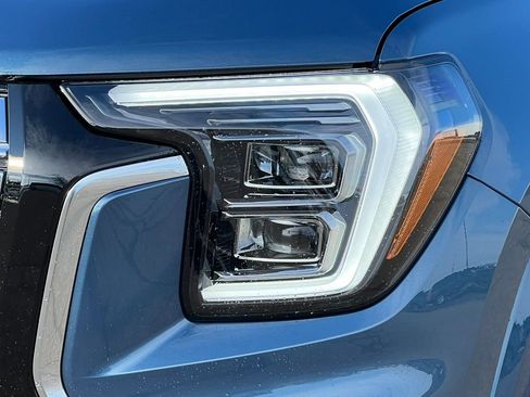 New 2026 GMC Terrain Denali w/ LPO, Floor Liner Package image 39