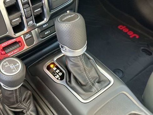 New 2025 Jeep Gladiator Mojave w/ Safety Group image 24