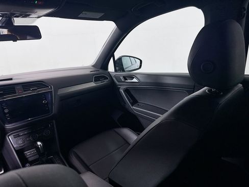 Used 2020 Volkswagen Tiguan SE R-Line image 19