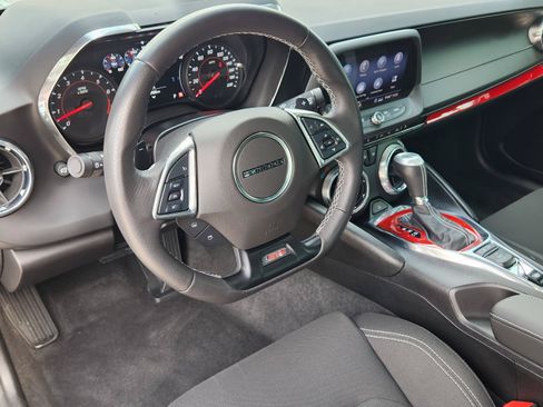 Used 2020 Chevrolet Camaro SS RWD image 17