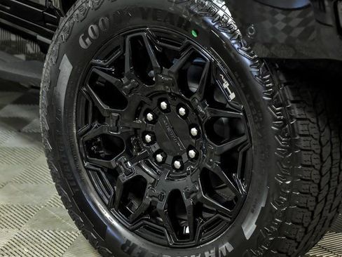 New 2026 GMC Hummer EV SUV image 3