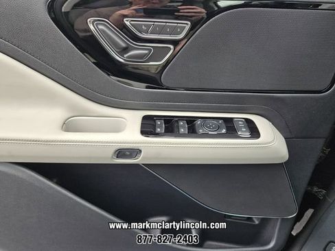New 2026 Lincoln Aviator 2WD image 22