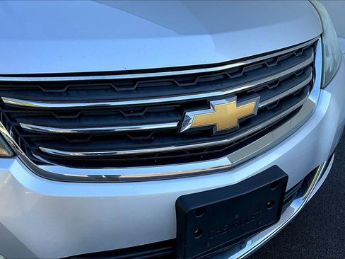Used 2016 Chevrolet Traverse LT w/ Style and Technology Package FWD image 33