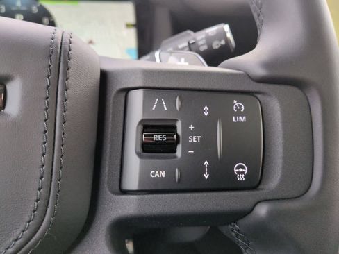 New 2026 Land Rover Defender 110 OCTA AWD/4WD image 26