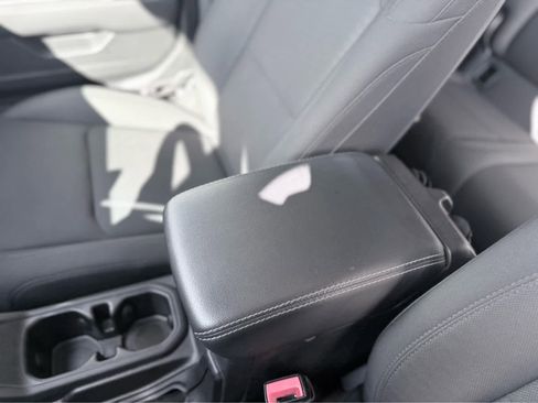 Used 2020 Jeep Gladiator Overland image 28