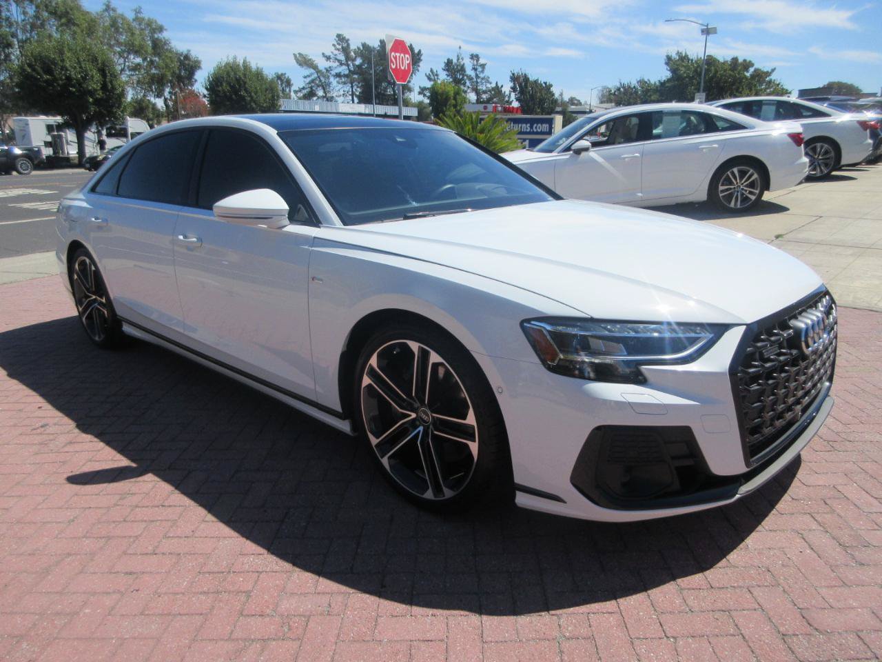 Used 2025 Audi A8 L 3.0T w/ EXECUTIVE PACKAGE w/ Executive Package AWD/4WD image 79