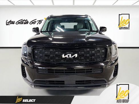 Used 2022 Kia Telluride EX w/ EX Premium Package image 2