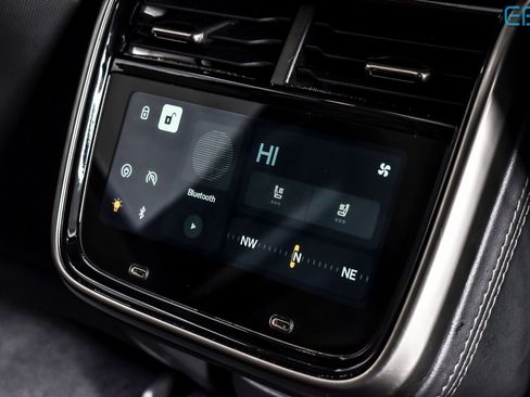 Used 2024 Rivian R1S Adventure image 24