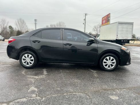 Used 2015 Toyota Corolla L image 6