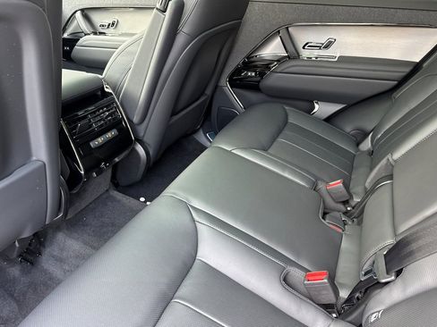 New 2026 Land Rover Range Rover Sport SE AWD/4WD image 12