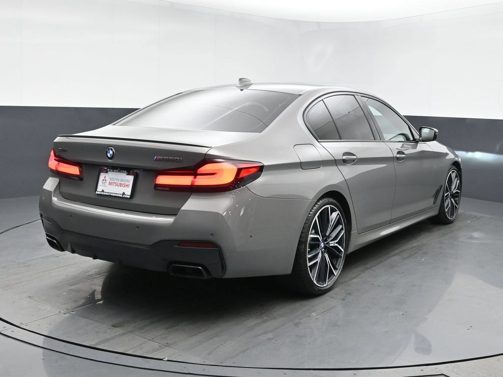 Used 2022 BMW M550i xDrive w/ Premium Package AWD/4WD image 18