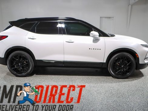 Used 2023 Chevrolet Blazer RS w/ Driver Confidence II Package image 6