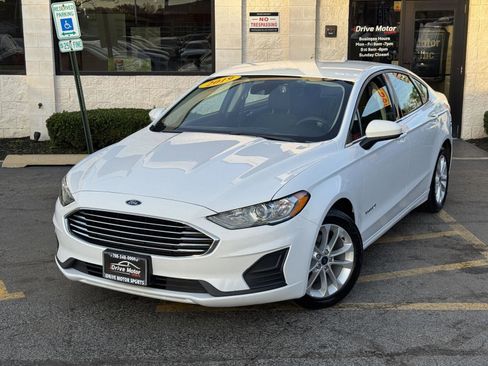 Used 2019 Ford Fusion SE FWD image 3