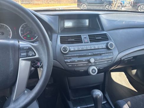 Used 2010 Honda Accord LX image 13