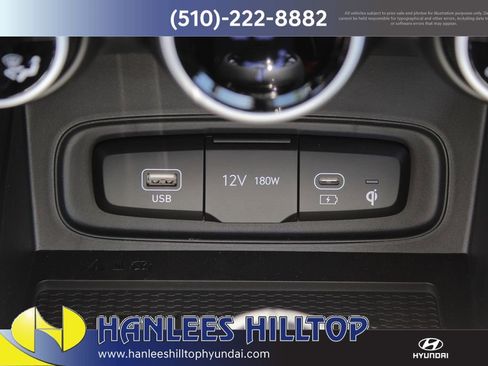 New 2025 Hyundai Venue Limited image 18