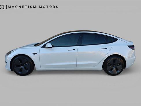Used 2021 Tesla Model 3 Standard Range Plus image 2