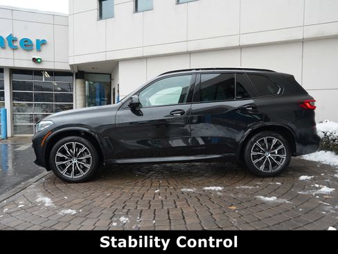 Used 2022 BMW X5 xDrive40i w/ M Sport Package image 19