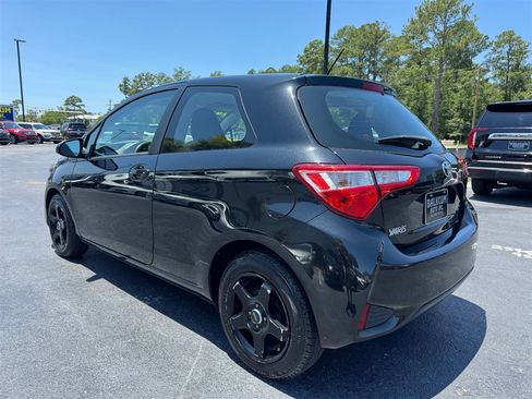 Used 2018 Toyota Yaris L FWD image 6
