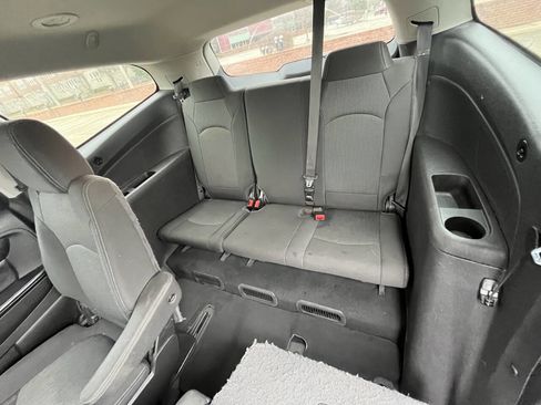 Used 2016 Chevrolet Traverse LT w/ Style and Technology Package image 19