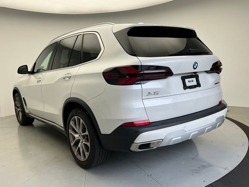 Used 2024 BMW X5 sDrive40i w/ Premium Package RWD image 4