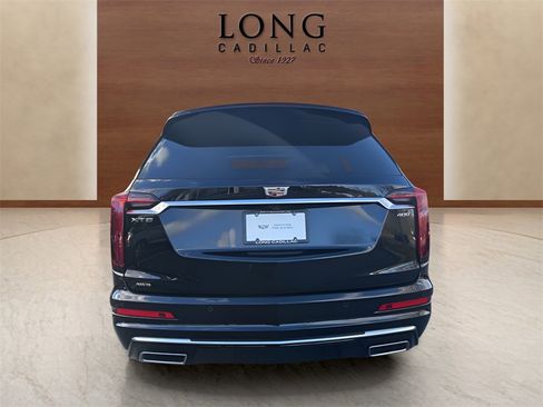 Certified 2025 Cadillac XT6 Premium Luxury w/ Platinum Package image 4