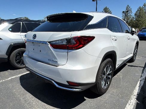 Used 2022 Lexus RX 450h AWD w/ Premium Package image 2