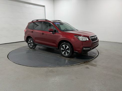 Used 2018 Subaru Forester 2.5i Premium w/ All-Weather Package image 2