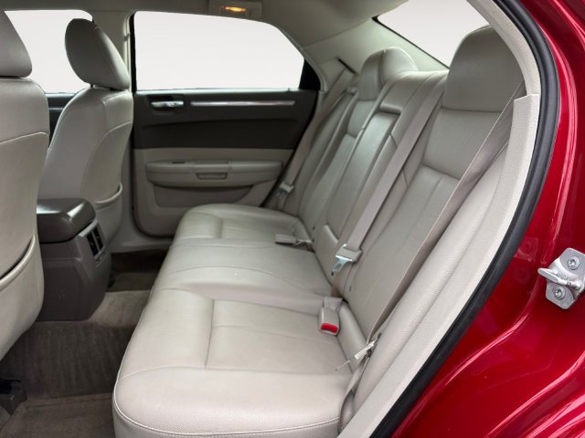 Used 2009 Chrysler 300 Touring RWD image 13