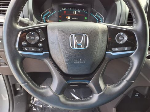 Used 2023 Honda Odyssey Touring image 16