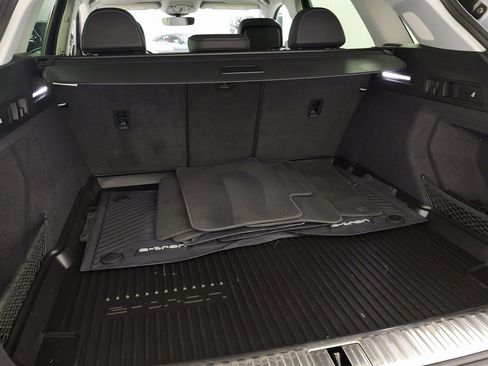 Used 2022 Audi e-tron Premium Plus w/ Premium Plus Package image 75